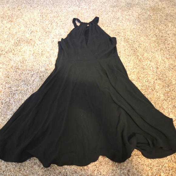 Little Black Dress (Express) Like New! - Picture 7 of 9